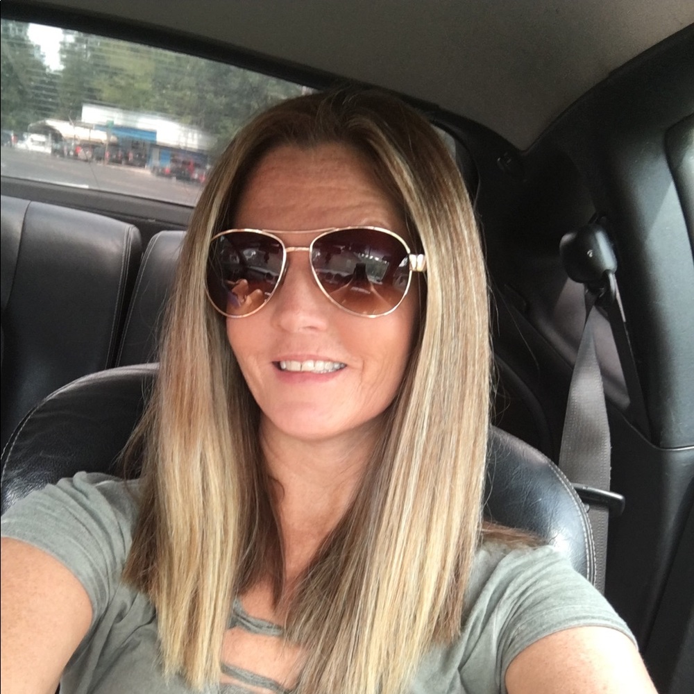 Meet your seller, please read comments